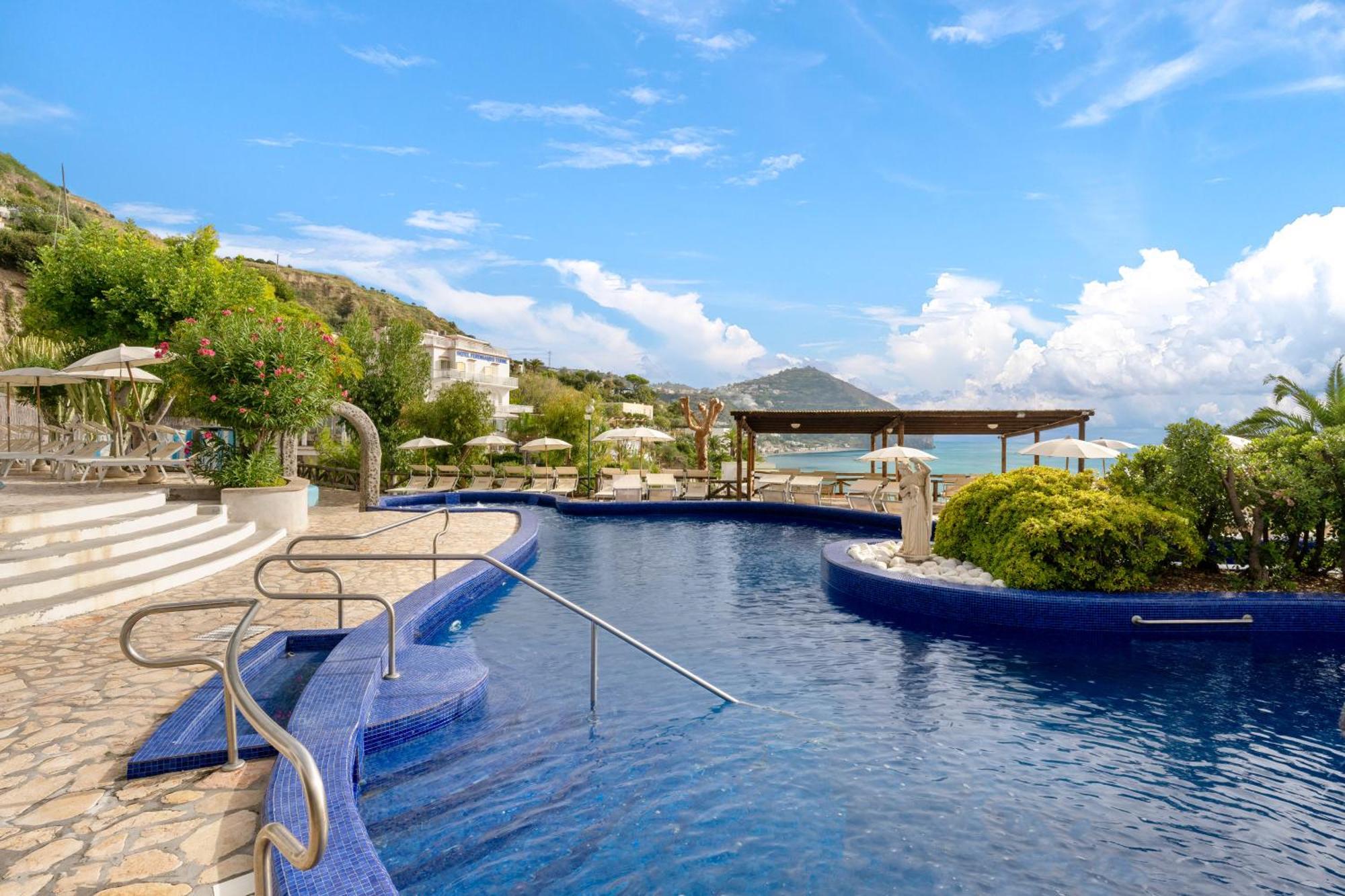 Miramare Sea Resort&Spa Sant'Angelo  Exterior foto
